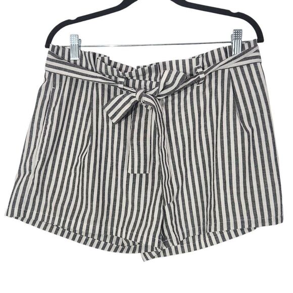 Love Tree Black and White Striped Preppy Shorts with Tie Waist Size Large - Picture 1 of 9